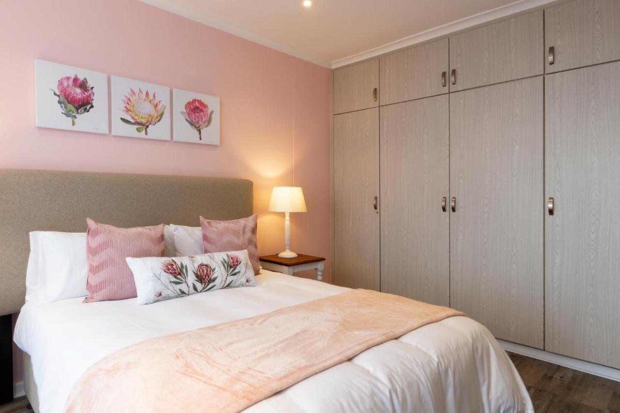 Pinnacle Point 2-Bedroom Self-Catering Apartment 모젤베이 외부 사진